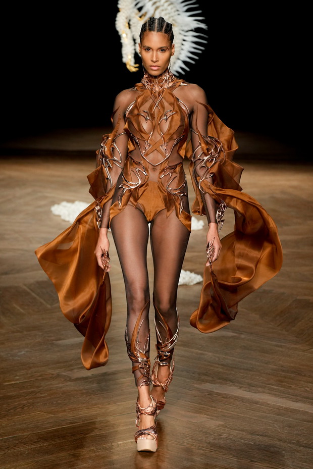 Iris van Herpen haute couture jesień-zima 2022/2023