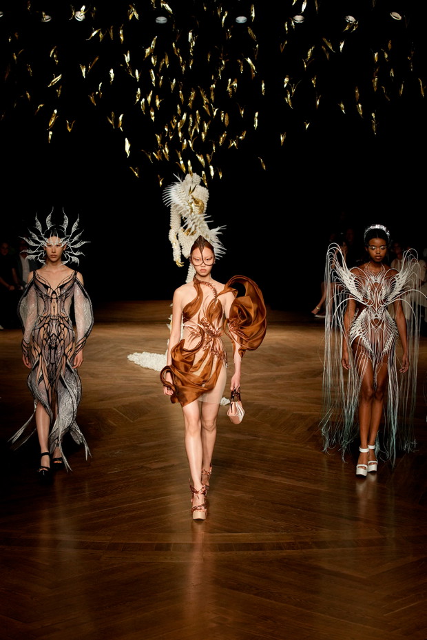 Iris van Herpen haute couture jesień-zima 2022/2023