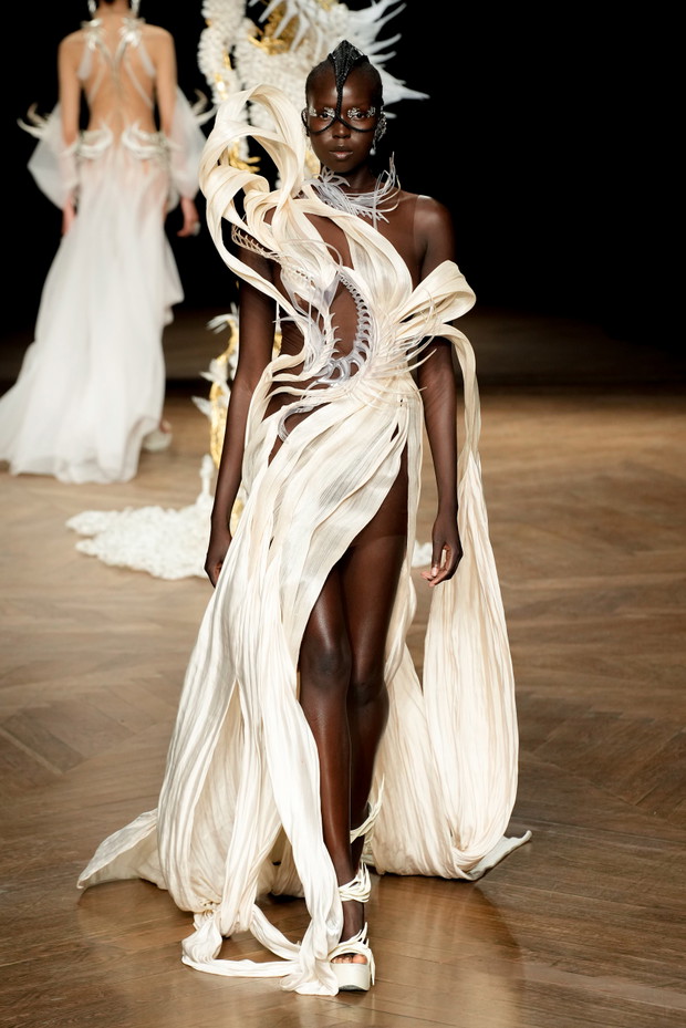 Iris van Herpen haute couture jesień-zima 2022/2023