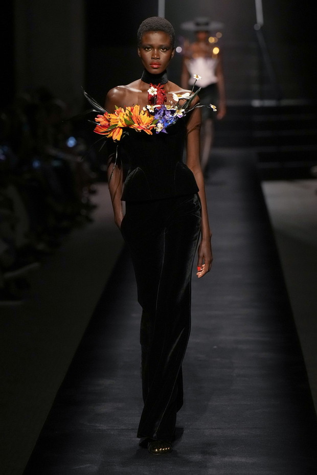 Schiaparelli haute couture jesień-zima 2022/2023