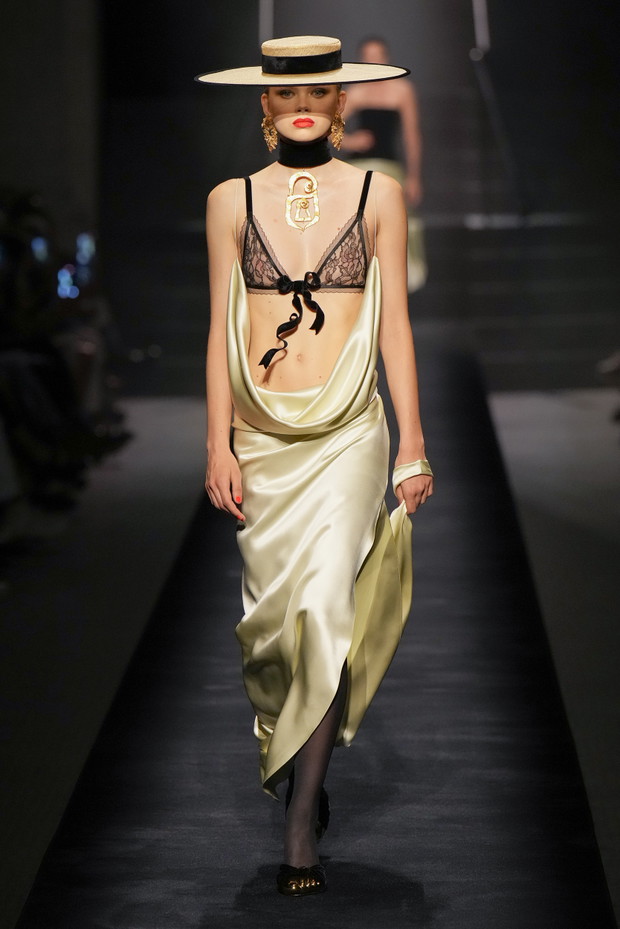 Schiaparelli haute couture jesień-zima 2022/2023