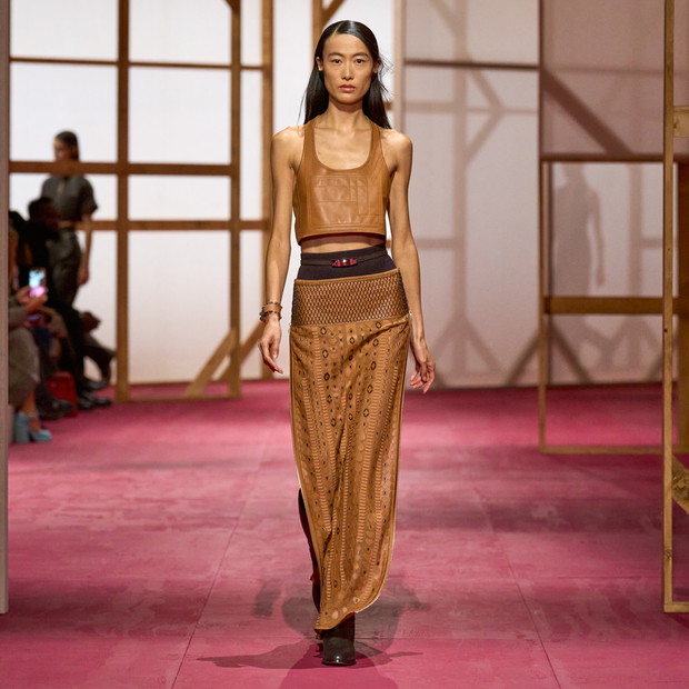 Hermès SS25: uwodzicielska użytkowość