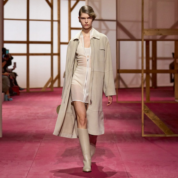 Hermès SS25: uwodzicielska użytkowość