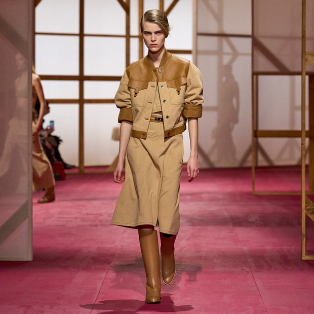 Hermès SS25: uwodzicielska użytkowość