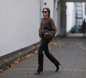 sweter Arket