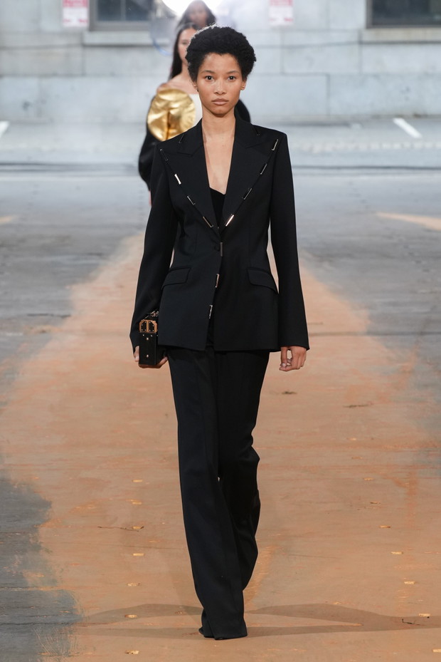 Gabriela Hearst wiosna-lato 2023