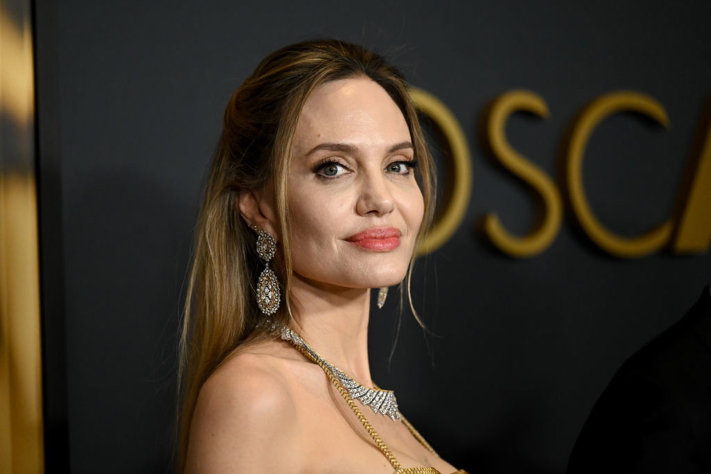 angelina jolie knox