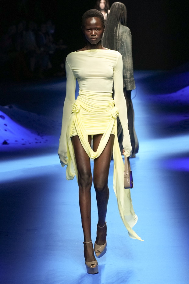 Blumarine wiosna-lato 2023