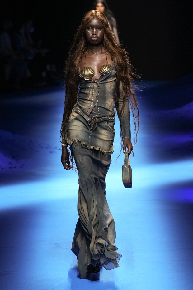 Blumarine wiosna-lato 2023
