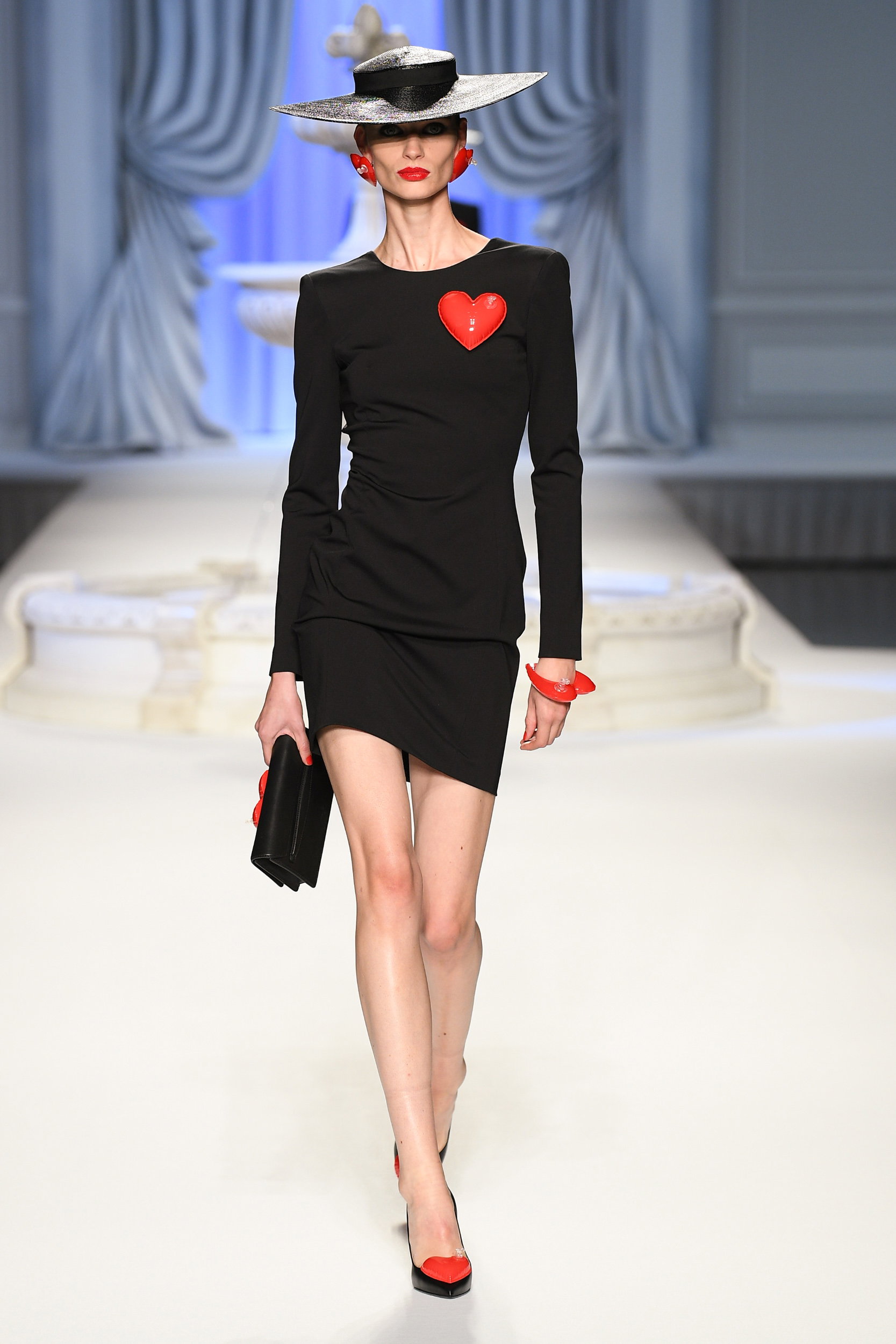 Moschino wiosna-lato 2023