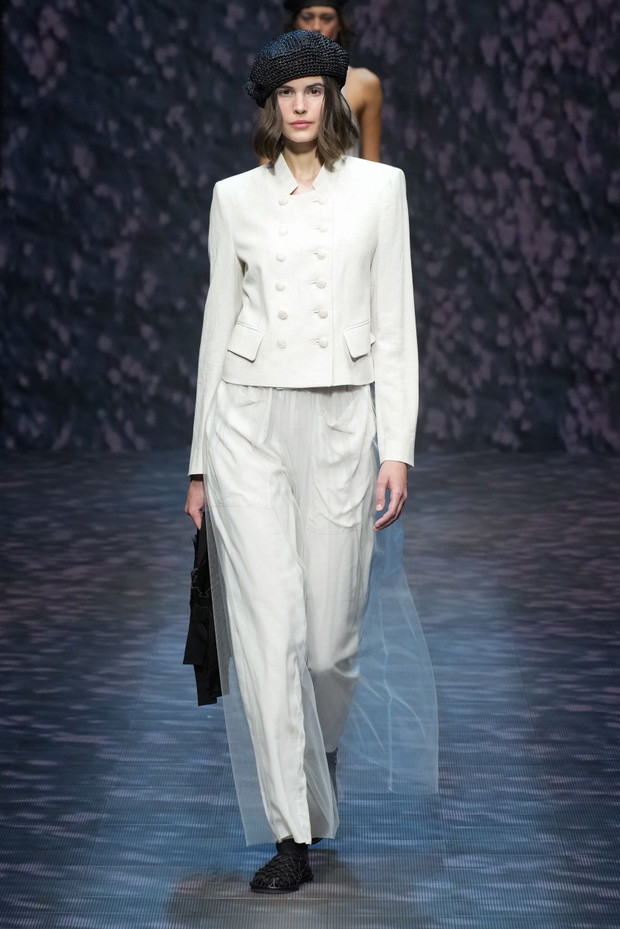 Emporio Armani wiosna-lato 2023