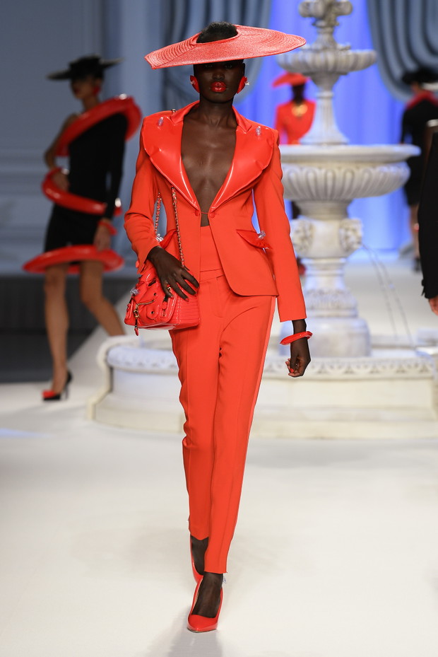 Moschino wiosna-lato 2023