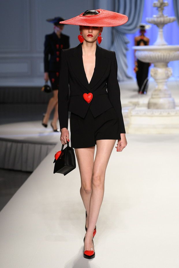Moschino wiosna-lato 2023