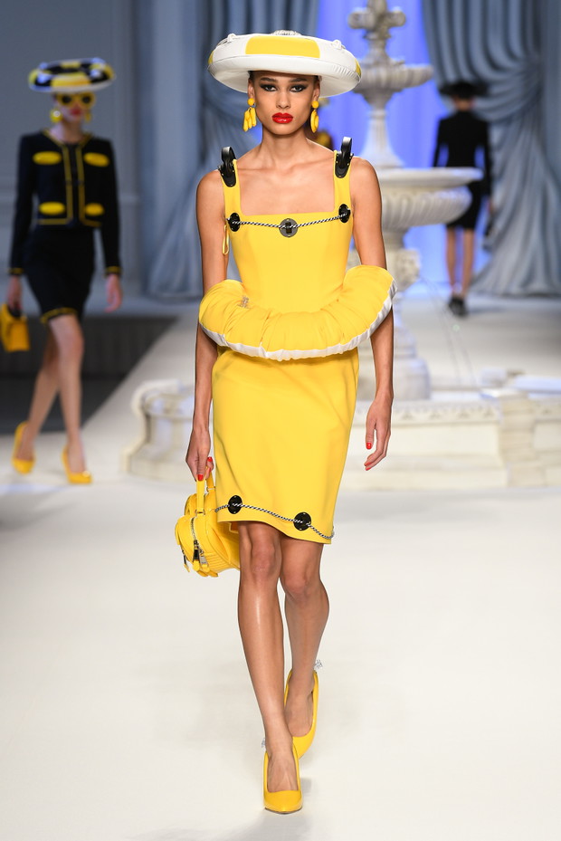 Moschino wiosna-lato 2023