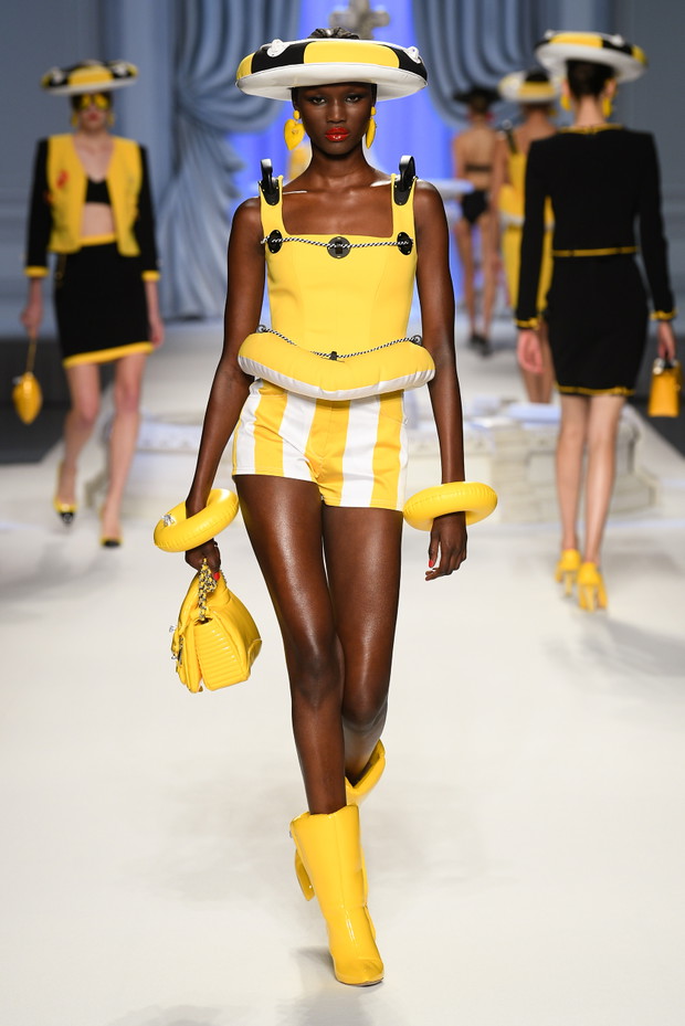 Moschino wiosna-lato 2023