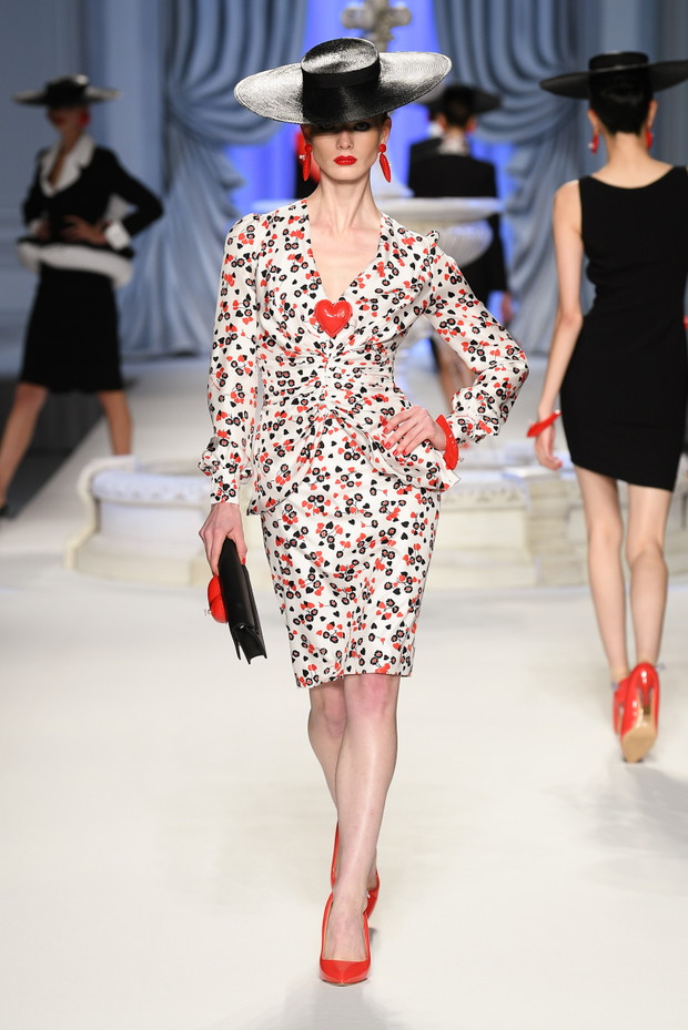 Moschino wiosna-lato 2023