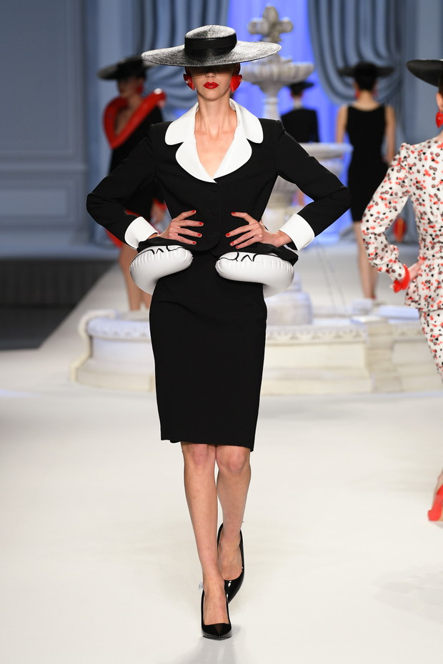 Moschino wiosna-lato 2023