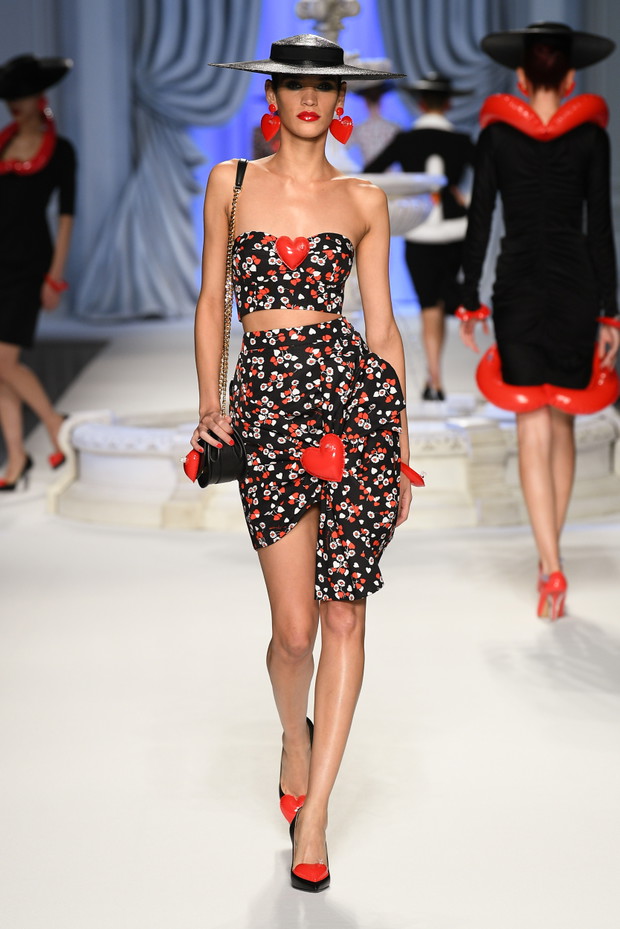 Moschino wiosna-lato 2023