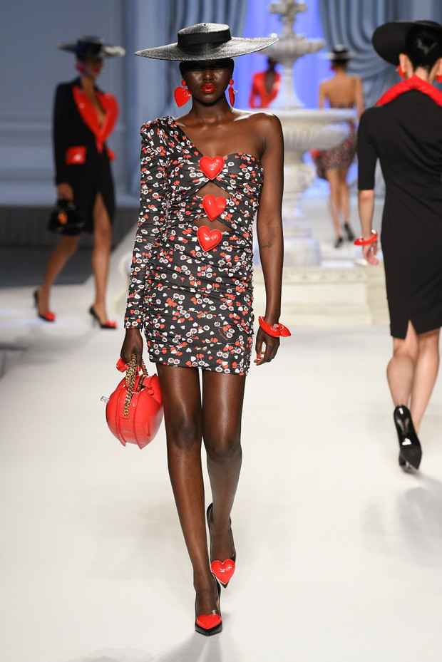 Moschino wiosna-lato 2023