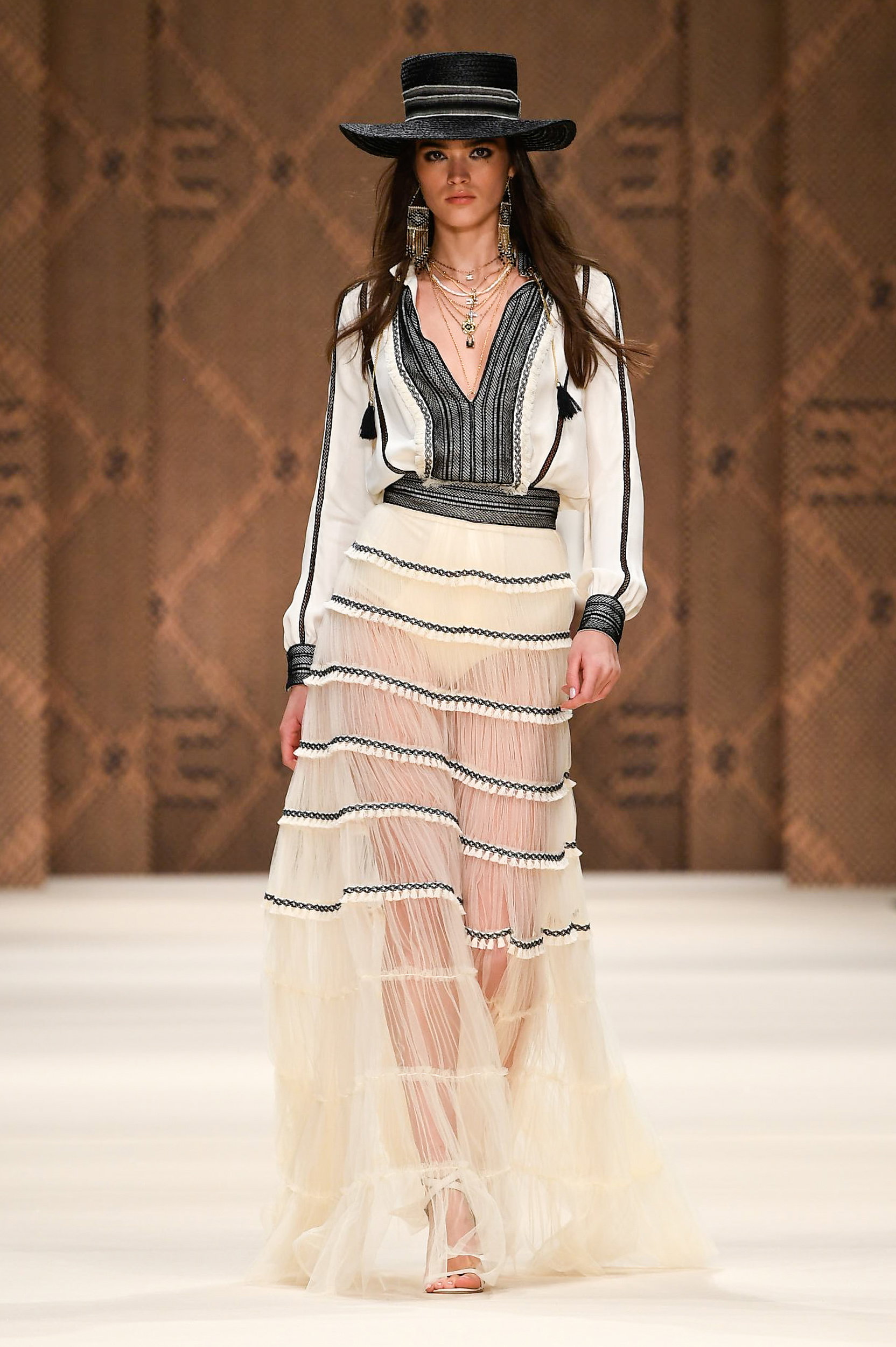 Elisabetta Franchi wiosna-lato 2023
