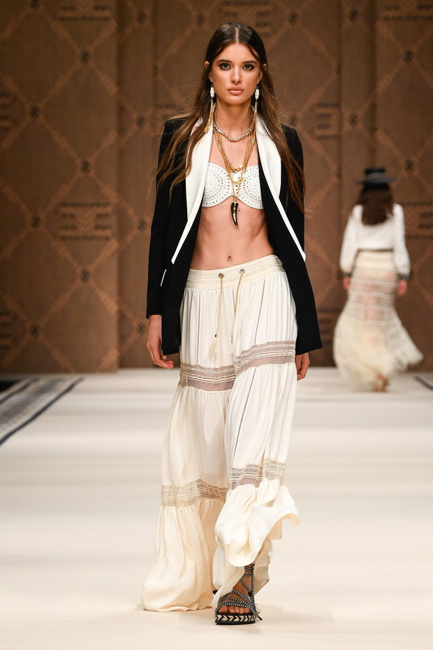 Elisabetta Franchi wiosna-lato 2023