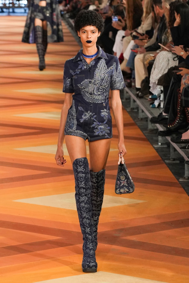 Etro wiosna-lato 2023