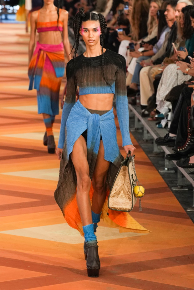 Etro wiosna-lato 2023