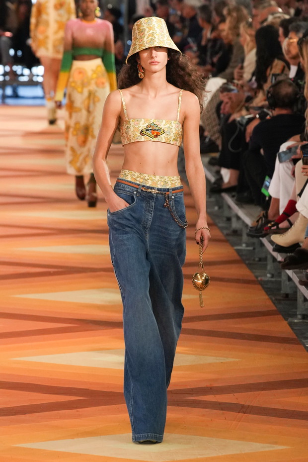 Etro wiosna-lato 2023