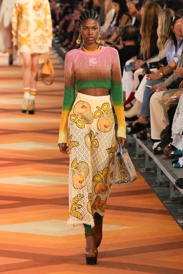 Etro wiosna-lato 2023