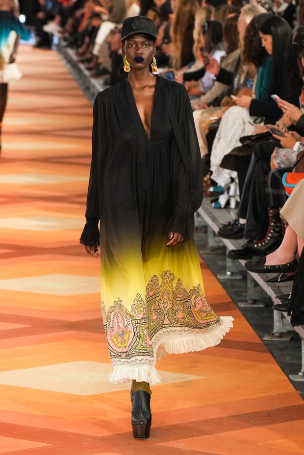 Etro wiosna-lato 2023