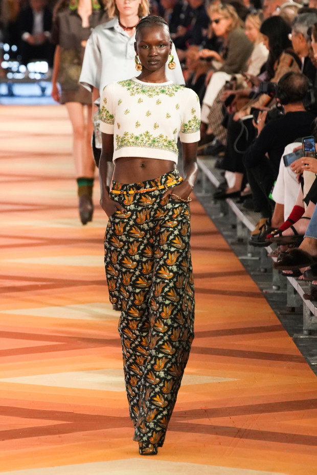 Etro wiosna-lato 2023