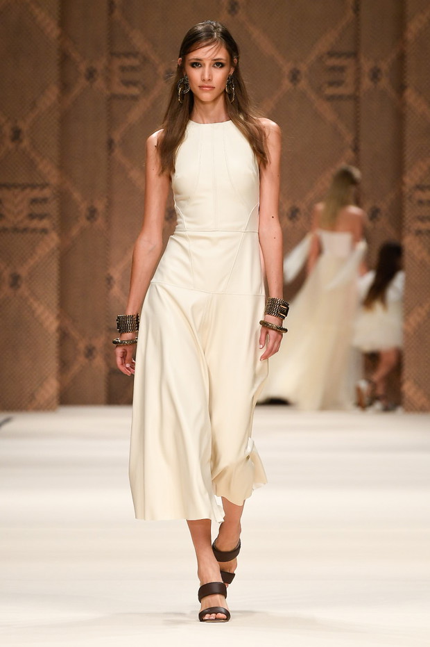 Elisabetta Franchi wiosna-lato 2023