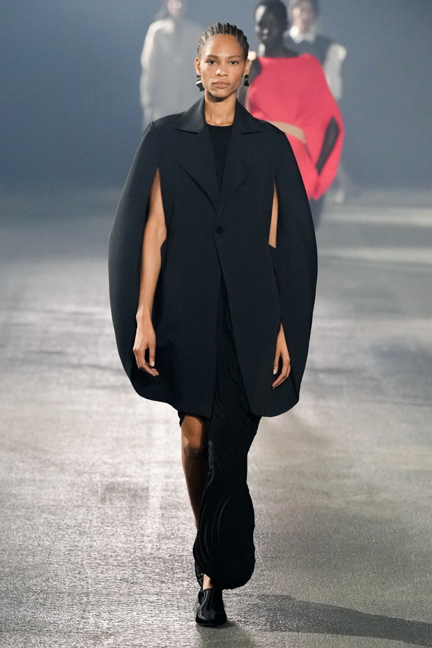 Issey Miyake wiosna-lato 2023