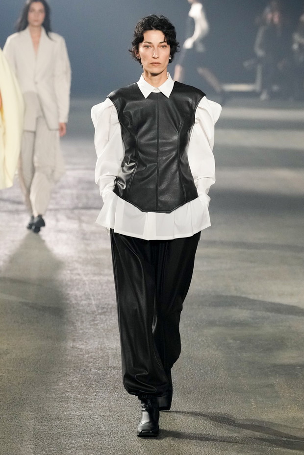 Issey Miyake wiosna-lato 2023