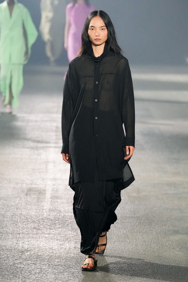 Issey Miyake wiosna-lato 2023