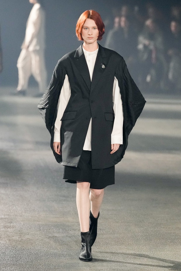 Issey Miyake wiosna-lato 2023