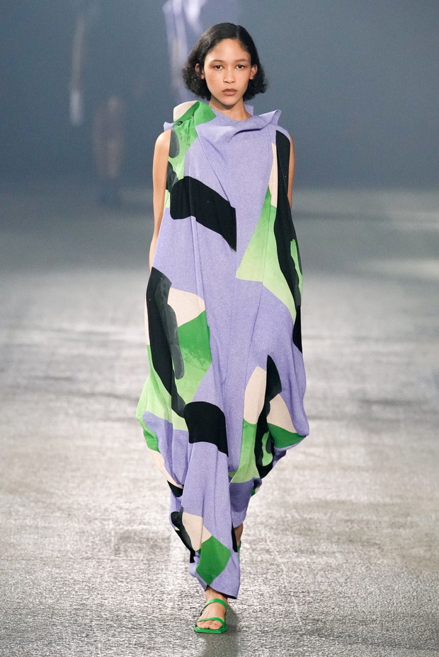 Issey Miyake wiosna-lato 2023