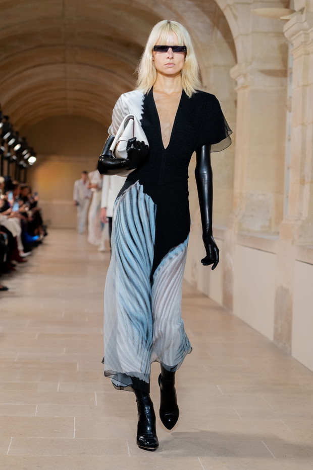 Victoria Beckham SS 23