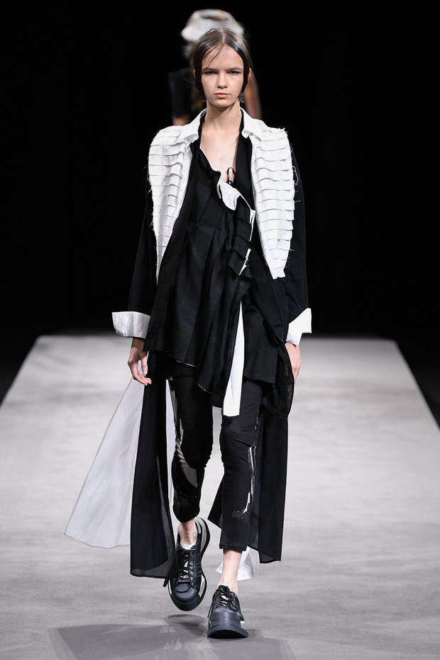 Yohji Yamamoto wiosna-lato 2023