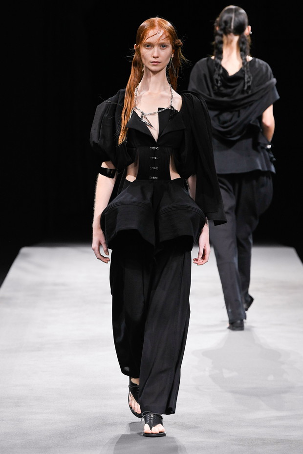 Yohji Yamamoto wiosna-lato 2023