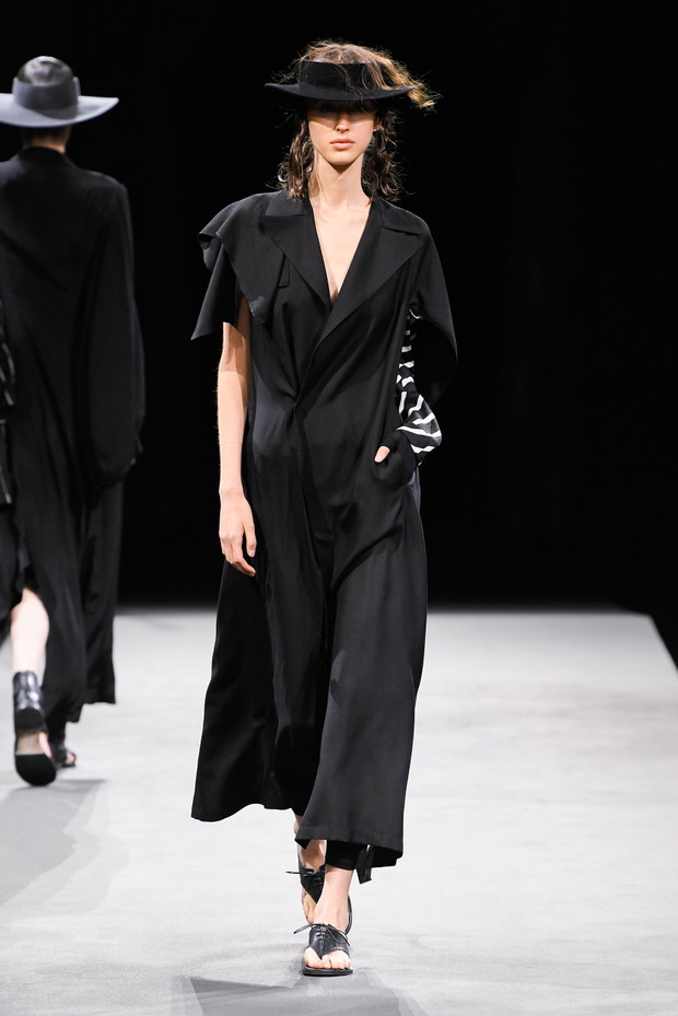 Yohji Yamamoto wiosna-lato 2023