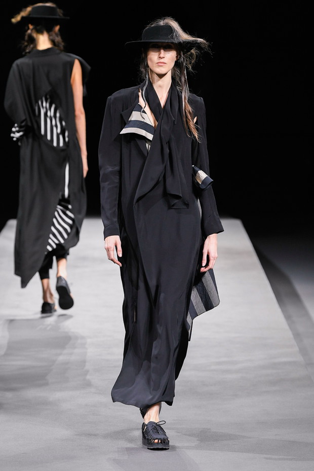 Yohji Yamamoto wiosna-lato 2023