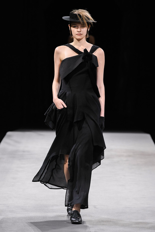 Yohji Yamamoto wiosna-lato 2023