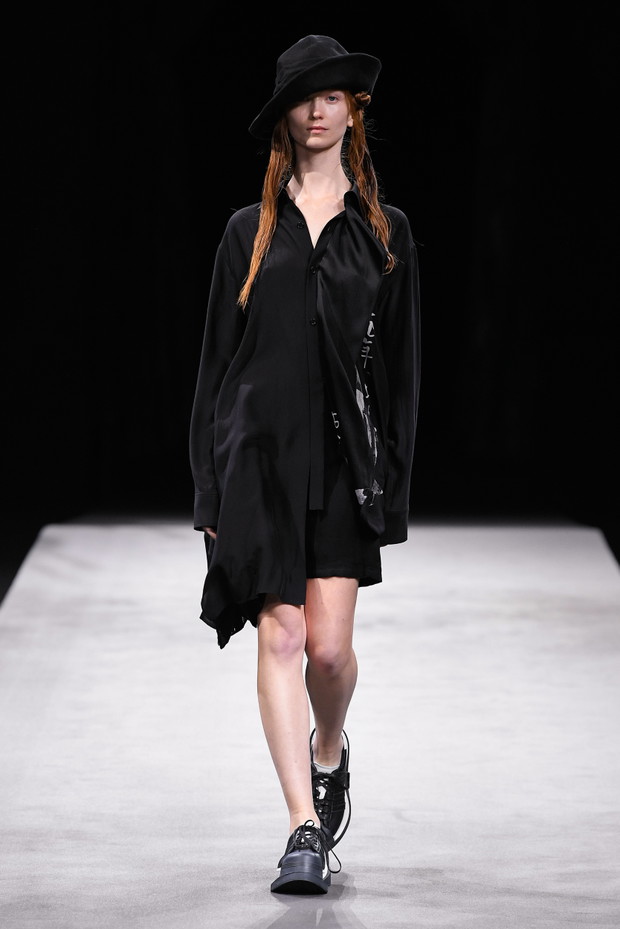 Yohji Yamamoto wiosna-lato 2023