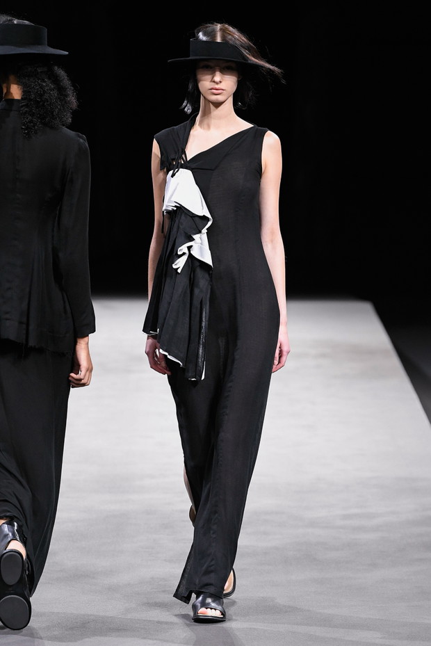 Yohji Yamamoto wiosna-lato 2023