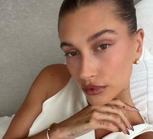 Hailey Bieber