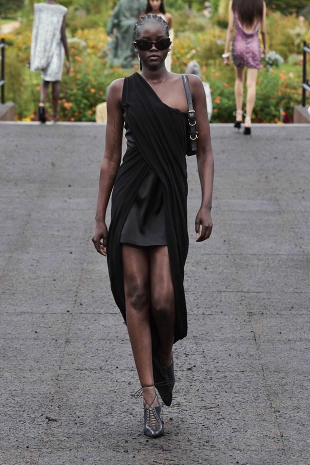 Givenchy wiosna-lato 2023