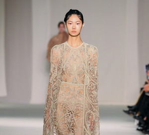Elie Saab haute couture wiosna-lato 2023