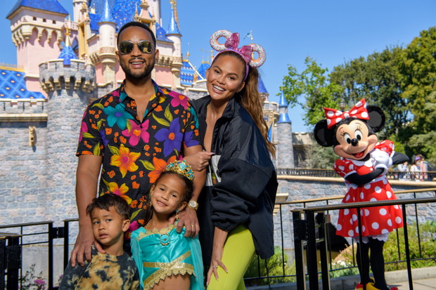 Chrissy Teigen i Johnem Legend
