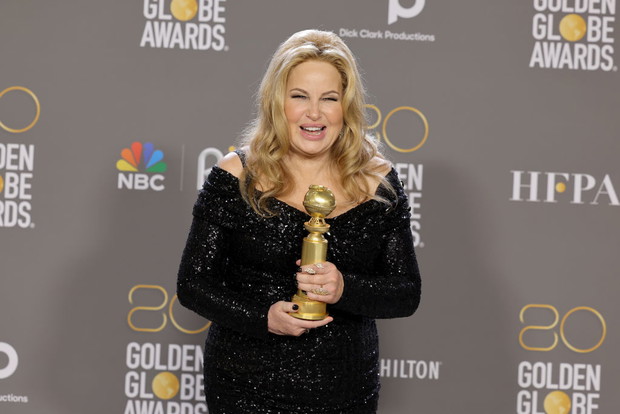 Jennifer Coolidge na gali Złote Globy 2023